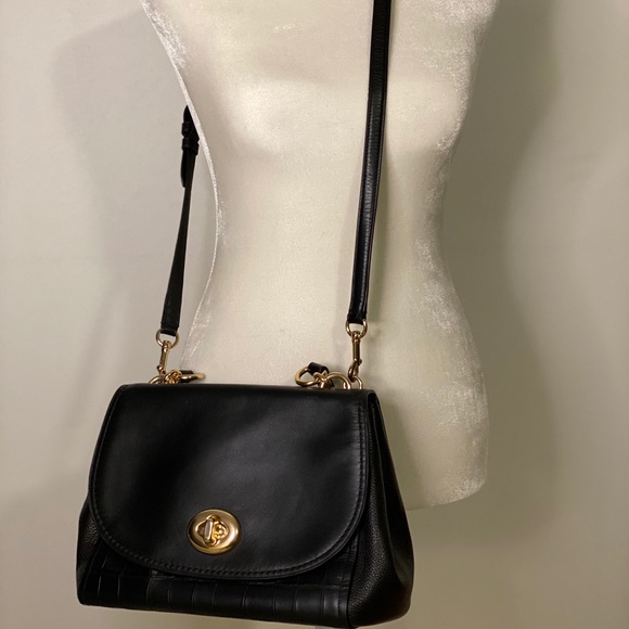Coach Handbags - Coach leather bag- make an offer!